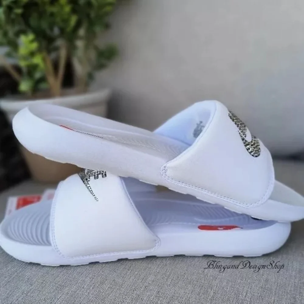 Nike women benassi
